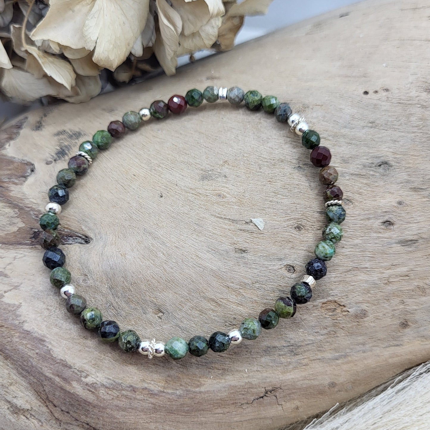 Armband Drachenblut Achat fac. (4mm)