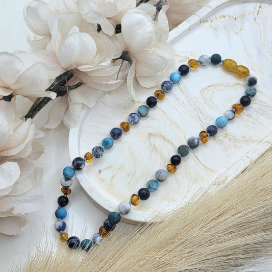 Babayhalskette Sodalith/ Apatit / Bernstein