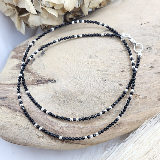 Kurze Halskette Turmalin