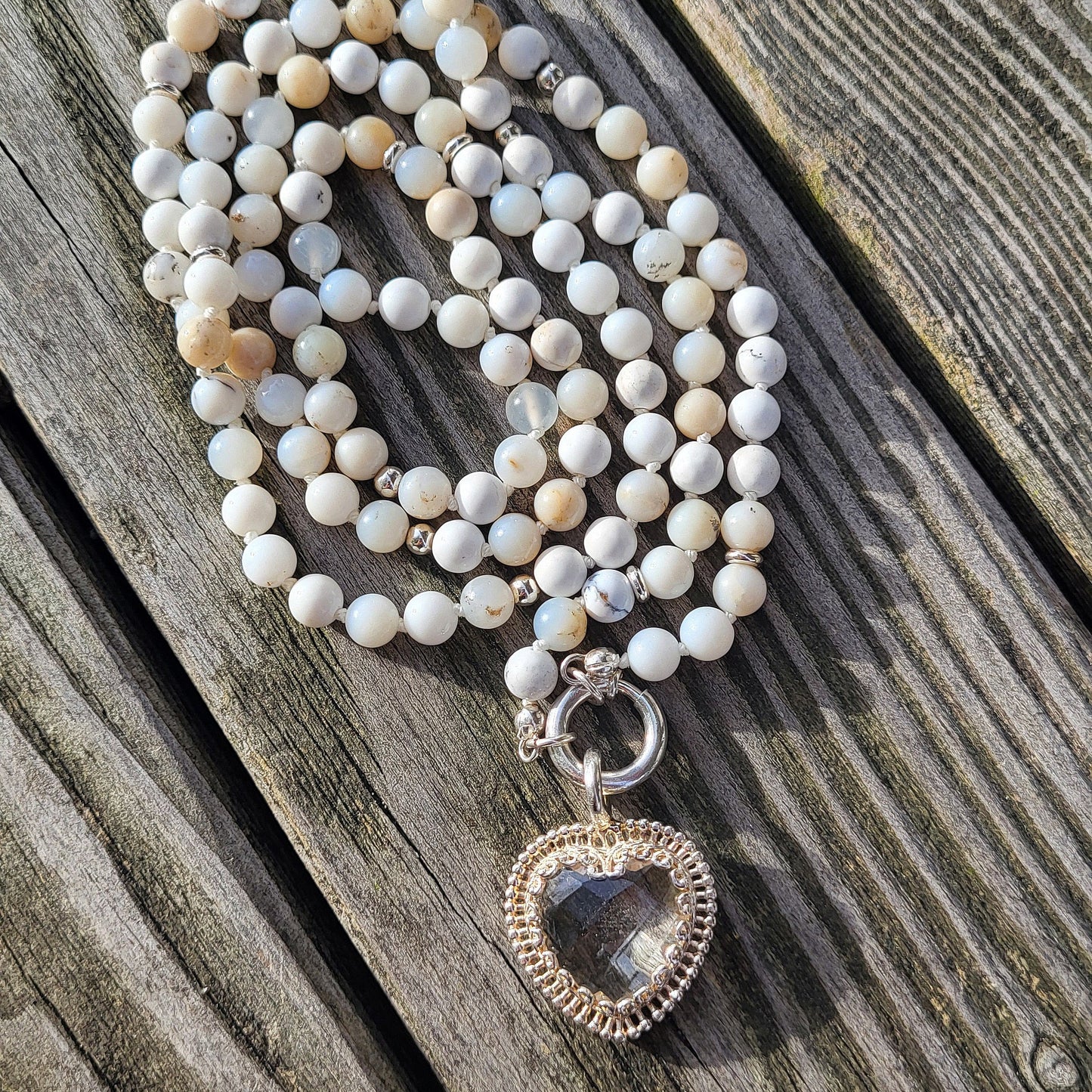 Lange Halskette weisser Opal / Bergkristall