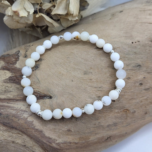 Armband weisser Opal (6mm)